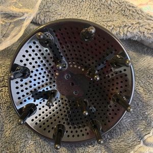 Hair dryer diffuser attachment